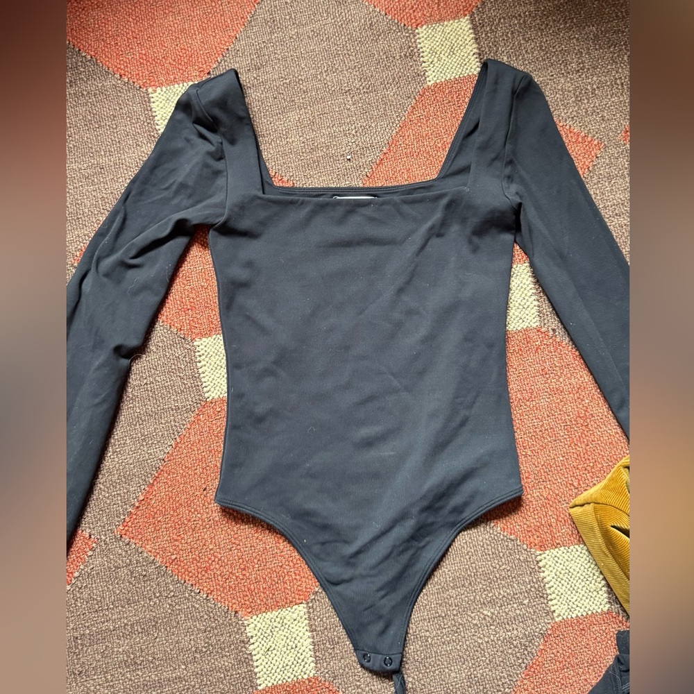 Babaton Black Square Neck Long Sleeve Bodysuit